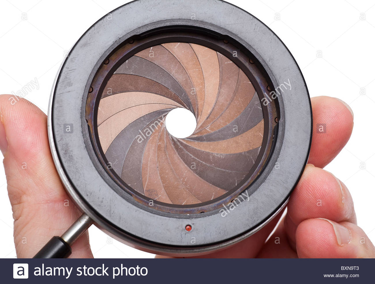 multi-bladed-iris-diaphragm-as-used-in-a-camera-lens-BXN9T3